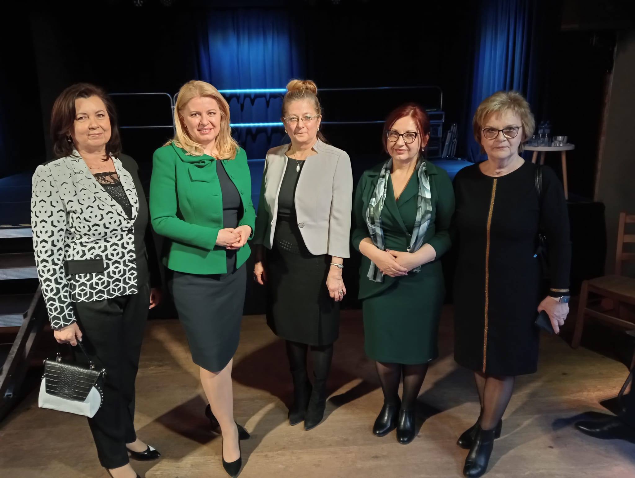 https://www.unipo.sk/public/media/45038/Stretnutie%20s%20prezidentkou%20SR%20v%20Pre%C5%A1ove%2030.3..jpg