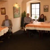Japonský večer jedla a hudby b)