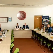 Rektori diskutovali o vecnom zámere pripravovaného vysokoškolského zákona.  Štátny tajomník: Má byť evolučný, nie revolučný
