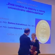 Dve významné ocenenia doputovali medzi zdravotníckych pedagógov Prešovskej univerzity