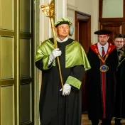 Čestný doktorát Prešovskej univerzity si prevzal významný historik profesor Dienes Dénes (FOTOGALÉRIA)