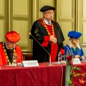 Čestný doktorát Prešovskej univerzity si prevzal významný historik profesor Dienes Dénes (FOTOGALÉRIA)