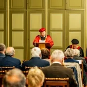 Čestný doktorát Prešovskej univerzity si prevzal významný historik profesor Dienes Dénes (FOTOGALÉRIA)