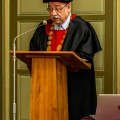Čestný doktorát Prešovskej univerzity si prevzal významný historik profesor Dienes Dénes (FOTOGALÉRIA)
