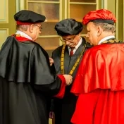 Čestný doktorát Prešovskej univerzity si prevzal významný historik profesor Dienes Dénes (FOTOGALÉRIA)