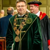 Čestný doktorát Prešovskej univerzity si prevzal významný historik profesor Dienes Dénes (FOTOGALÉRIA)