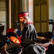 Profesorka Bronislava Kasáčová sa stala nositeľkou čestného doktorátu Prešovskej univerzity (FOTOGALÉRIA)