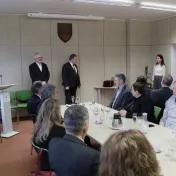 Pri príležitosti životného jubilea sa rektor stretol so zamestnancami univerzity