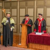 Jozef Matulník získal čestný doktorát Prešovskej univerzity (FOTOGALÉRIA)