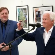 NESTARNEME – DOZRIEVAME. Výstava fotografií v UK PU