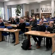 NESTARNEME – DOZRIEVAME. Výstava fotografií v UK PU