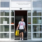 Univerzita modernizuje svoj posledný internát