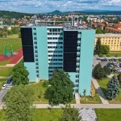 Univerzita modernizuje svoj posledný internát