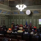 Medzi čestných doktorov PU sa zaradili uznávaný ekonóm Horváth a taliansky fyzik Giovannini
