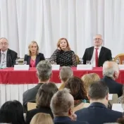 Univerzita ocenila prácu pedagógov  a priateľov univerzity