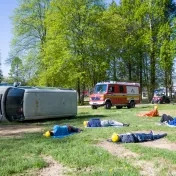 Budúci záchranári zasahovali pri simulovanej  dopravnej nehode