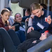Budúci záchranári zasahovali pri simulovanej  dopravnej nehode