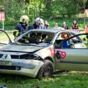 Budúci záchranári zasahovali pri simulovanej  dopravnej nehode