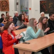 Výtvarník Ganaj vystavuje v Univerzitnej knižnici viac ako 100 diel