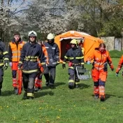 Budúci záchranári zasahovali pri simulovanej dopravnej nehode a hromadnej bitke