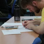 Na univerzite si zmerali sily  najlepší fyzikári stredných škôl