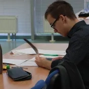 Na univerzite si zmerali sily  najlepší fyzikári stredných škôl
