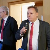 Poverený minister obrany  Naď diskutoval  so študentmi Prešovskej univerzity