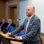 Poverený minister obrany  Naď diskutoval  so študentmi Prešovskej univerzity