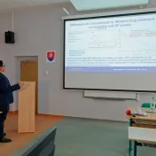 Na univerzite prednášal rektor maďarskej lekárskej univerzity