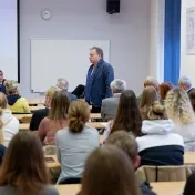 Na univerzite prednášal rektor maďarskej lekárskej univerzity