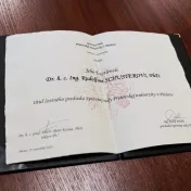 Prezident Rudolf Schuster sa stal čestným predsedom Správnej rady PU