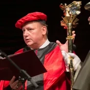 Rektor Kónya obhájil svoj post, univerzitu povedie ďalšie štyri roky