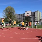 Študenti Fakulty športu podporili benefičným turnajom  deti z Ukrajiny