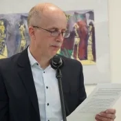 Prezentácia knihy Cudzincov kabát Jonathana Grestyho