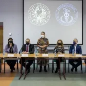 Vďaka unikátnemu prístroju budú študenti Fakulty zdravotníckych odborov simulovať CT vyšetrenie pacientov