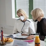 Excelencia Bridget A. Brink, veľvyslankyňa USA na Slovensku navštívila Prešovskú univerzitu
