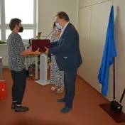 Poďakovanie za dlhoročnú prácu odchádzajúcim zamestnancom
