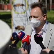 Univerzita spustila praktickú časť výučby včelárstva