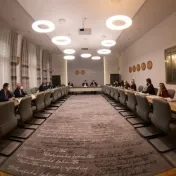 Rektori košických a prešovských vysokých škôl sa stretli s ministrom Gröhlingom a štátnym tajomníkom Paulisom