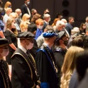 Univerzita otvorila 24. akademický rok s nádejou, že ho v riadnom termíne aj ukončí