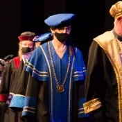 Univerzita otvorila 24. akademický rok s nádejou, že ho v riadnom termíne aj ukončí