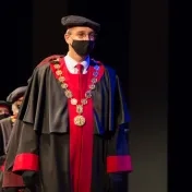 Univerzita otvorila 24. akademický rok s nádejou, že ho v riadnom termíne aj ukončí