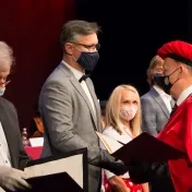 Univerzita otvorila 24. akademický rok s nádejou, že ho v riadnom termíne aj ukončí