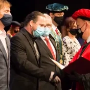 Univerzita otvorila 24. akademický rok s nádejou, že ho v riadnom termíne aj ukončí