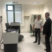 Štátny tajomník ministerstva školstva si na univerzite prezrel výskumnú infraštruktúru