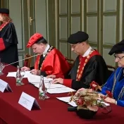 Univerzita udelila čestný titul významnej historičke Kláre Papp
