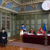 Univerzita udelila čestný titul významnej historičke Kláre Papp