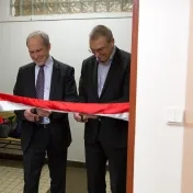 Veľkorysý knižný dar pre Inštitút germanistiky