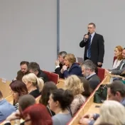 Prof. Kónya opätovne zvolený za rektora