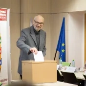 Prof. Kónya opätovne zvolený za rektora